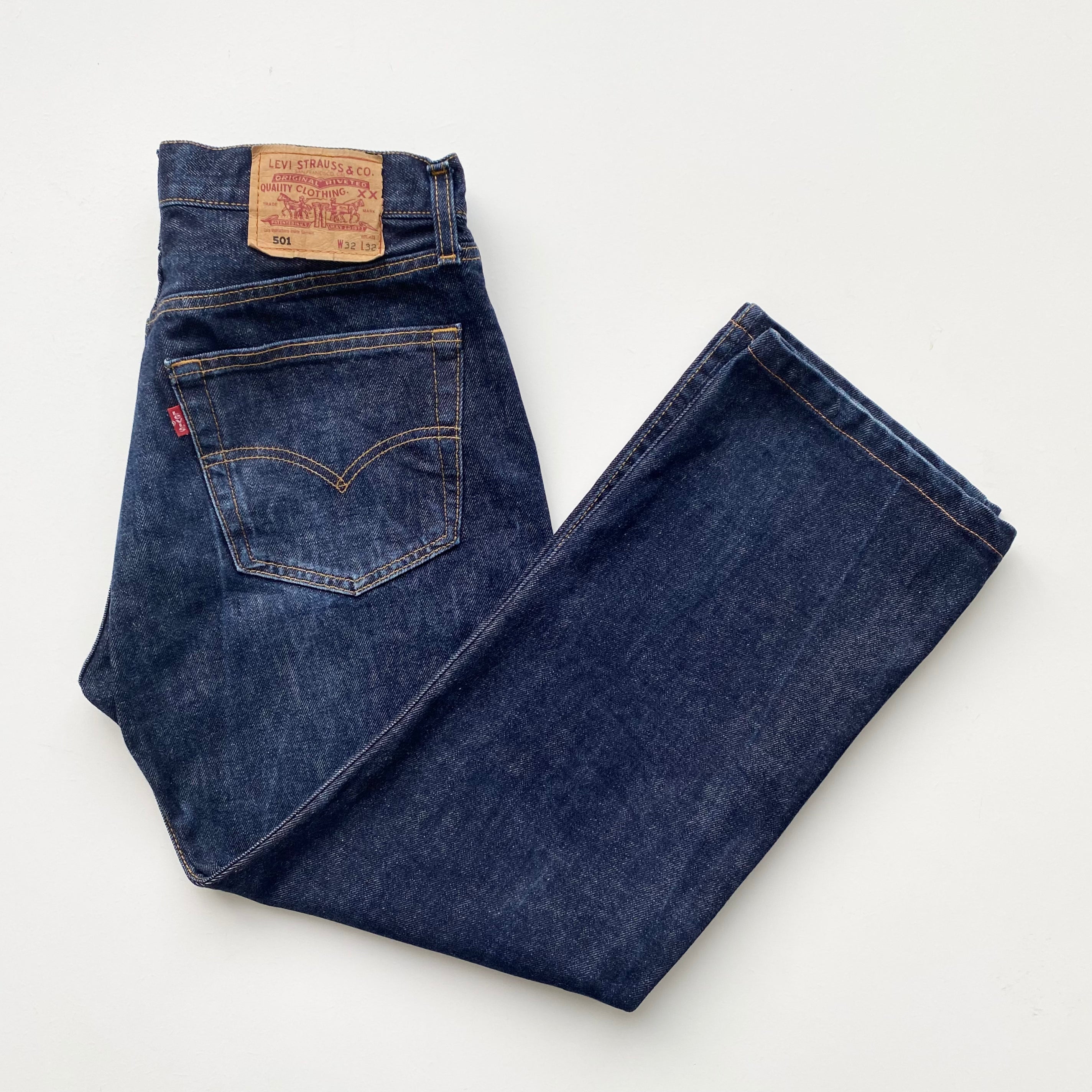 Levi s 501 W30 L27 Red Cactus Vintage