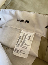 Load image into Gallery viewer, Dickies Shorts W28