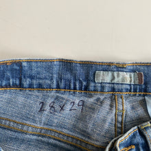 Load image into Gallery viewer, Levi’s 513 W28 L29