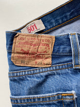 Load image into Gallery viewer, Levi’s 501 W34 L30