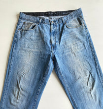 Load image into Gallery viewer, Nautica Jeans W36 L30