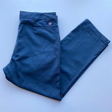 Load image into Gallery viewer, Dickies W44 L32