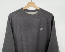 Load image into Gallery viewer, Champion sweatshirt (L)