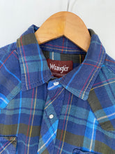 Load image into Gallery viewer, Wrangler flannel shirt (L)