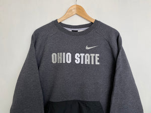Nike sweatshirt (XL)