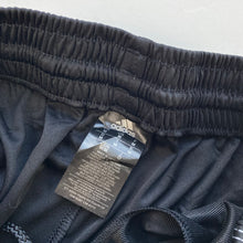 Load image into Gallery viewer, Adidas Shorts (M)