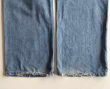 Load image into Gallery viewer, Timberland Jeans W34 L32