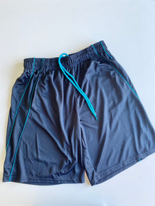 Reebok shorts (M)