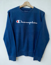 Load image into Gallery viewer, Champion sweatshirt (L)
