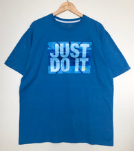 Load image into Gallery viewer, Nike t-shirt (XL)