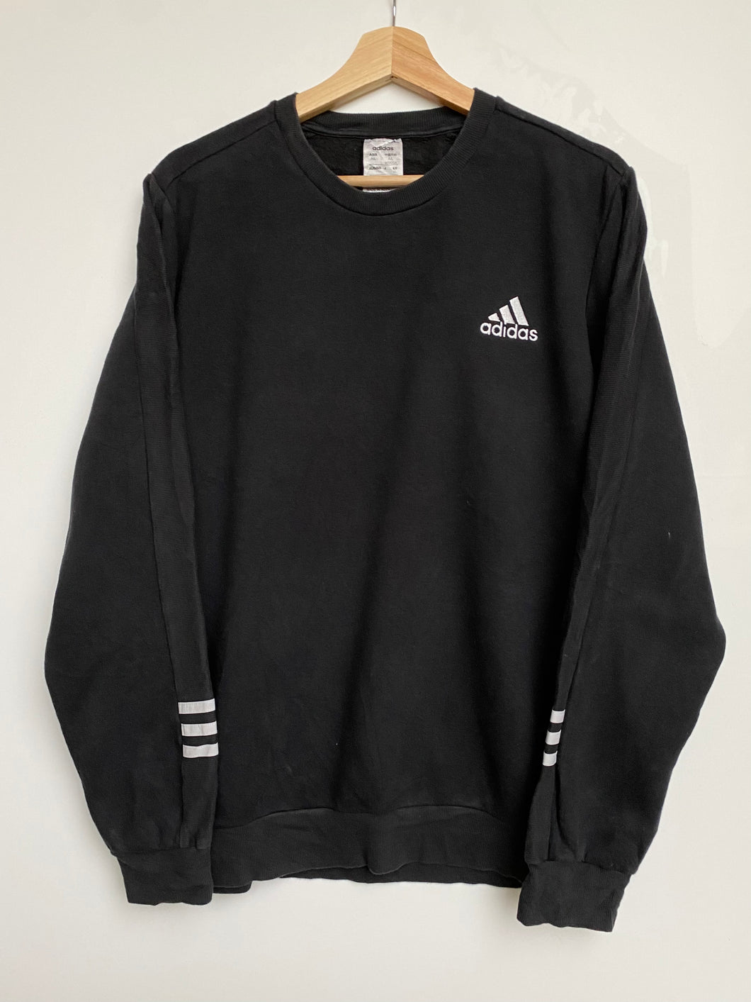 Adidas sweatshirt (M)