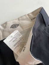 Load image into Gallery viewer, Dickies Shorts W29