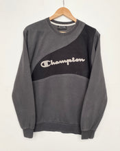 Load image into Gallery viewer, Champion Reworked Sweatshirt (M)