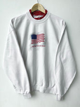 Load image into Gallery viewer, Printed ‘Flag’ sweatshirt (M)