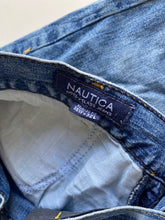 Load image into Gallery viewer, Nautica Jeans W36 L32