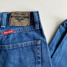 Load image into Gallery viewer, Wrangler Jeans W34 L29