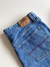 Load image into Gallery viewer, Tommy Hilfiger Jeans W36 L32