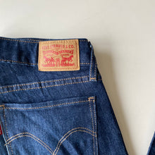 Load image into Gallery viewer, Levi’s 712 W28 L32
