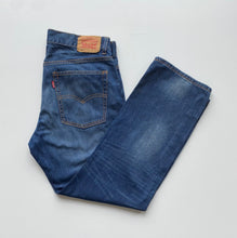 Load image into Gallery viewer, Levi’s 505 W33 L28