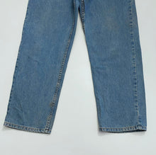 Load image into Gallery viewer, Chaps Denim Jeans W34 L30