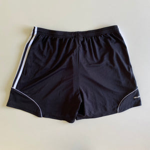 Adidas shorts (XL)