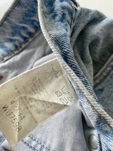 Load image into Gallery viewer, Carhartt Jeans W42 L32