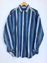 Load image into Gallery viewer, 90s Striped shirt (L)
