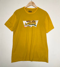 Load image into Gallery viewer, Levi’s t-shirt (L)