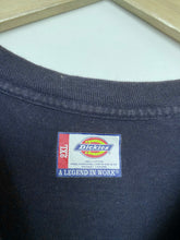 Load image into Gallery viewer, Dickies t-shirt (2XL)