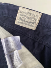 Load image into Gallery viewer, Levi’s Jeans W34 L30