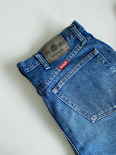 Load image into Gallery viewer, Wrangler Jeans W34 L29