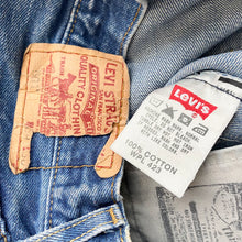 Load image into Gallery viewer, Distressed Levi’s 501 W34 L30