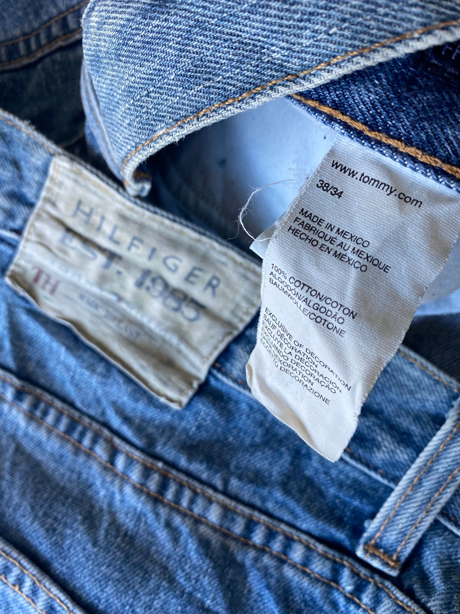 Tommy Hilfiger Jeans W38 L34 Red Cactus Vintage