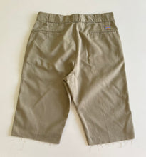Load image into Gallery viewer, Dickies Shorts W34