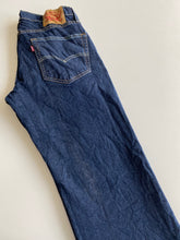 Load image into Gallery viewer, Levi’s 514 W30 L32