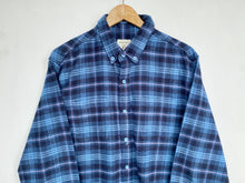 Load image into Gallery viewer, Flannel shirt (XL)