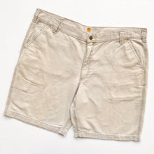 Load image into Gallery viewer, Carhartt Shorts W42