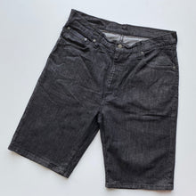Load image into Gallery viewer, Levis 569 Shorts W36
