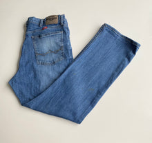 Load image into Gallery viewer, Wrangler Jeans W36 L30
