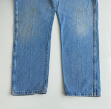 Load image into Gallery viewer, Wrangler Jeans W38 L30