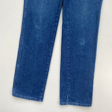 Load image into Gallery viewer, Wrangler Jeans W30 L32