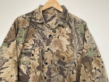 Load image into Gallery viewer, Camo shirt (XL)