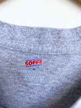 Load image into Gallery viewer, American College t-shirt (M)