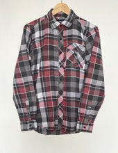 Load image into Gallery viewer, Flannel shirt (S)