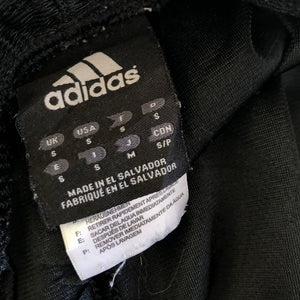 Adidas shorts (S)
