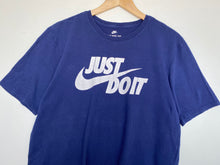 Load image into Gallery viewer, Nike t-shirt (L)