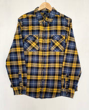 Load image into Gallery viewer, Flannel shirt (L)