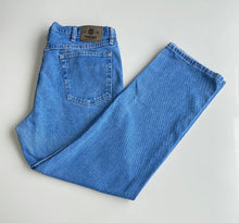 Load image into Gallery viewer, Wrangler Jeans W36 L30