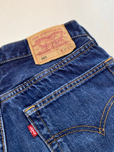 Load image into Gallery viewer, 90s Levi’s Shorts