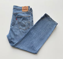 Load image into Gallery viewer, Levi’s 550 W36 L30